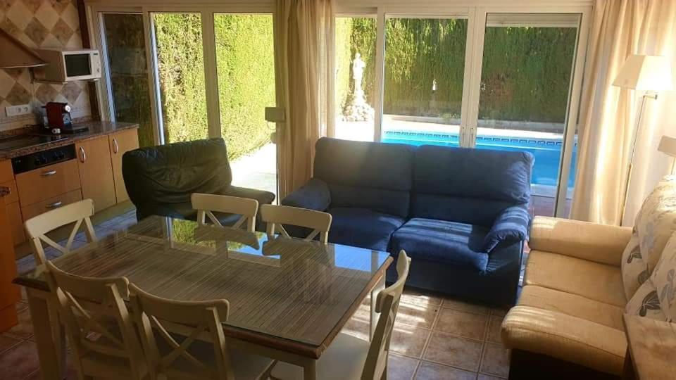 Villa Albaida La Zubia  Eksteriør billede